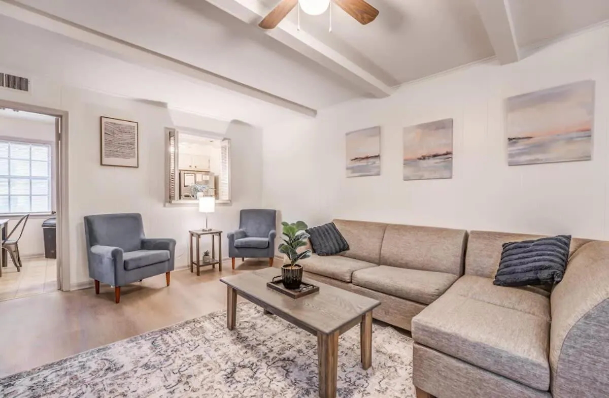 10 From U Of Memphis & Airport- Pinecrest Perch Villa